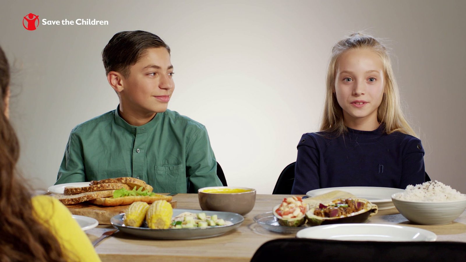 Save the children gepersonaliseerde video phil en flo 3 - Personalized video - Geen categorie - Phil & Flo Creative Studio