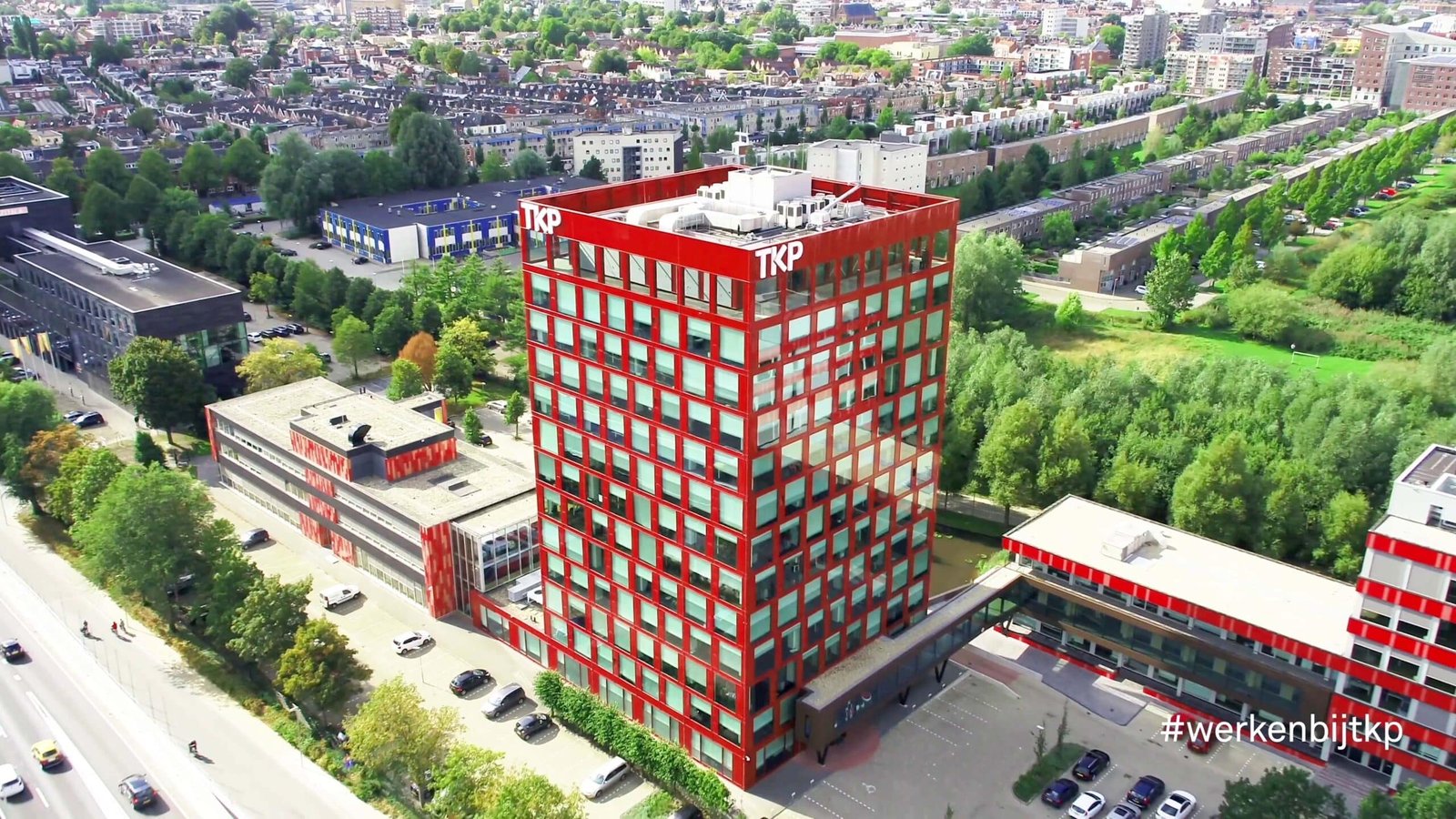 Tkp drone film phil en flo 2 scaled - Drone video laten maken - Geen categorie - Phil & Flo Creative Studio