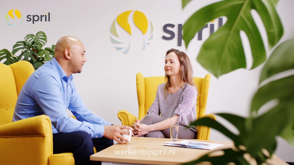 Spril employer branding film phil en flo 2 - Employer branding video - Geen categorie - Phil & Flo Creative Studio