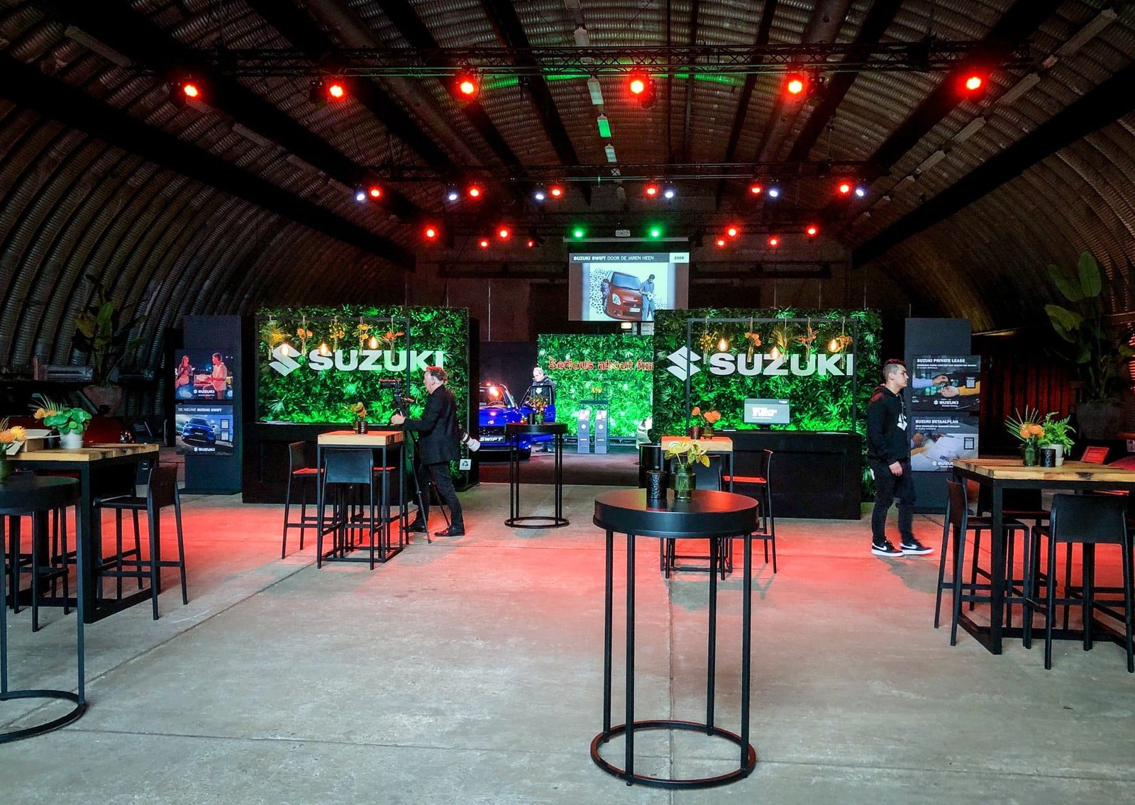 Suzuki vr entrance scaled - Revolutionaire autolancering: Onze VR-reis met Suzuki Swift - Blog -  - Phil & Flo Creative Studio