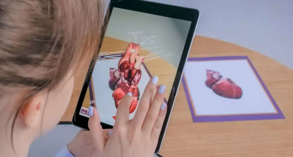 Ar in zorg 3 - Augmented Realiteit in Gezondheidszorg onderwijs -  - Phil & Flo Creative Studio